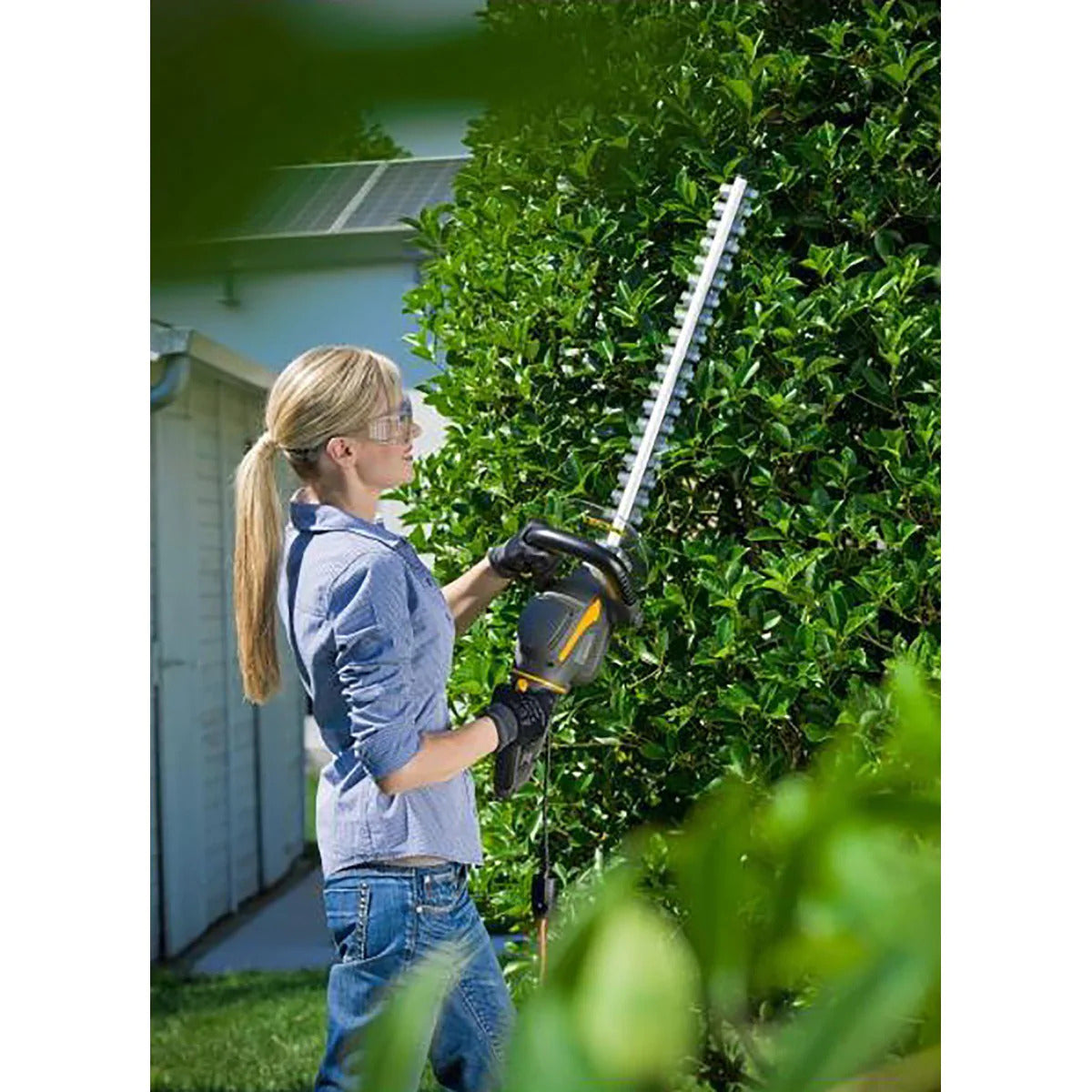 STIGA SHT600, 1 HP, 2 FT Electric Hedge Trimmer